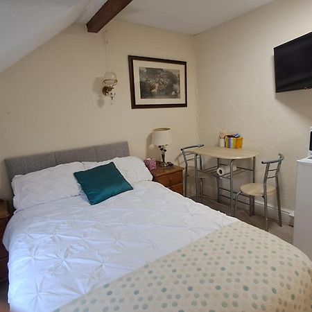 סוואנסי Coynant Farm Guesthouse - Farm Park Stay מראה חיצוני תמונה